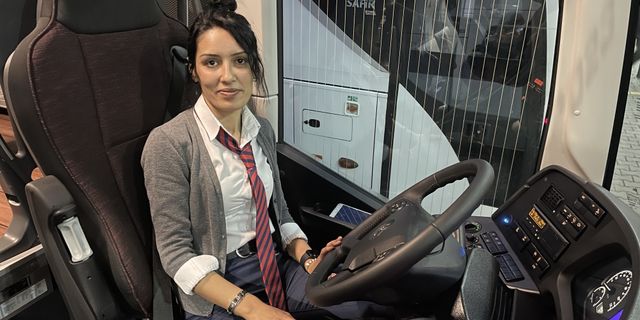 Zonguldak'ta hosteslik yaptığı şehirlerarası otobüsün kaptanı oldu