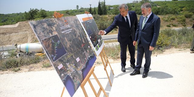 MERSİN - Hazine ve Maliye Bakanı Nebati, Mersin'de otoyol projesini inceledi