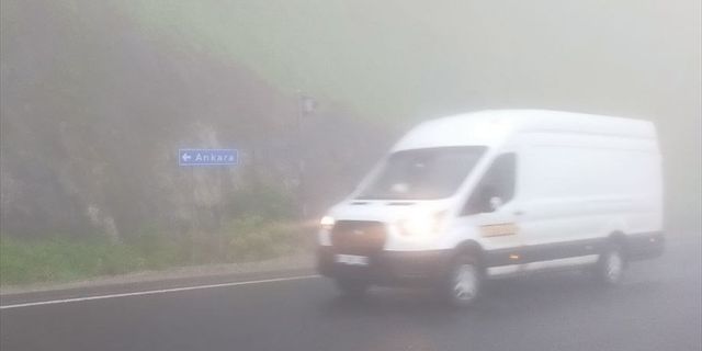 BOLU/DÜZCE - Bolu Dağı'nda sağanak ve sis etkili oldu