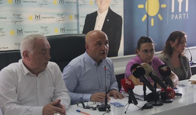 İYİ Parti Grup Başkanvekili Usta, Samsun'daki sele ilişkin açıklamalarda bulundu