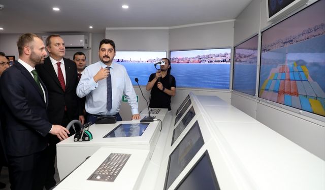 Rize'de üniversiteye denizcilik alanında iki yerli simülatör kuruldu