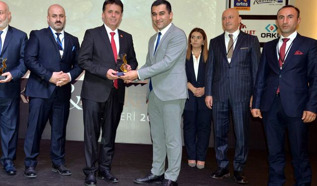 Başkan Şahin’e, en başarılı belediye başkanı ödülü