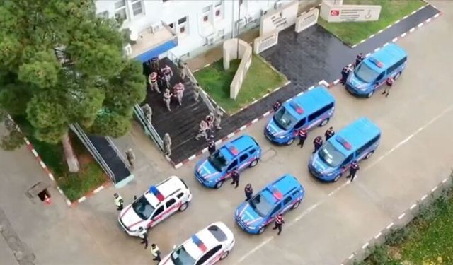 Çember operasyonlarında arama kaydı bulunan 1034 firari yakalandı
