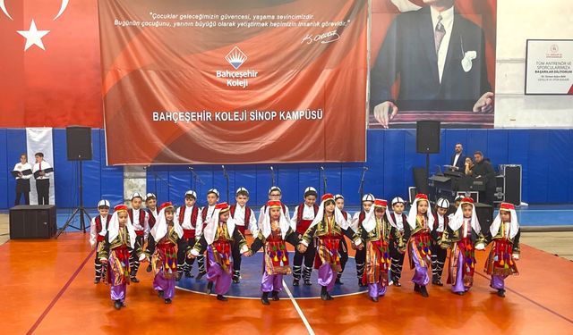 Sinop Bahçeşehir Koleji 23 Nisan’ı coşkuyla kutladı