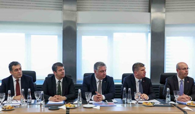 Başkan Mehmet Gürel, İl Belediye Başkanları Toplantısına katıldı