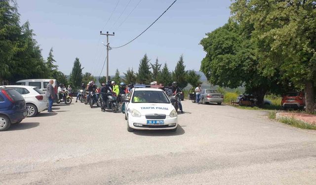 Orhaneli’nde 19 Mayıs etkinlikleri kapsamında motosiklet turu yapıldı