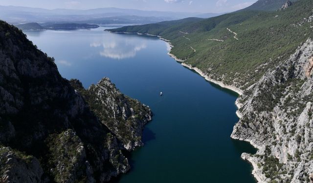 Şahinkaya Kanyonu yaz sezonunda yaklaşık 100 bin ziyaretçi ağırladı