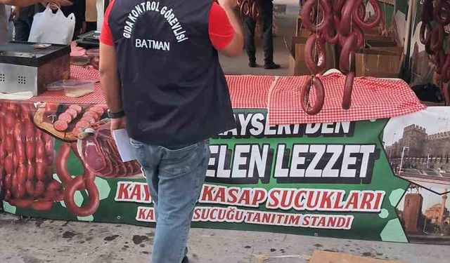 Batman’da tanıtım standında menşei belli olmayan 718 kilo sucuk ele geçirildi