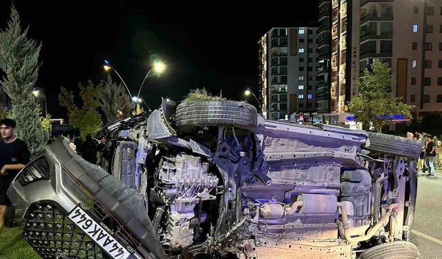 Malatya’daki feci kazada yaralanan 25 yaşındaki genç kurtarılamadı