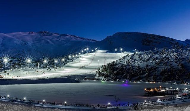 Son 1 yılda adından sıkça söz ettiren Ergan Dağı Kayak Merkezi şimdi de yeni otel projesi ile gündeme oturdu