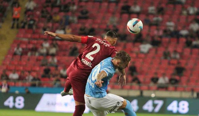 Trendyol Süper Lig: Hatayspor: 1 - Trabzonspor: 0 (Maç devam ediyor)