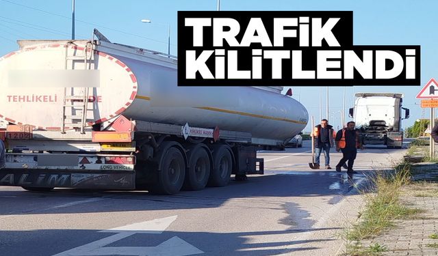 Sinop’ta tır arıza yaptı, trafik kilitlendi