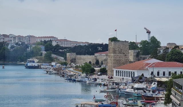 Sinop, tarihi ve doğasıyla parlıyor