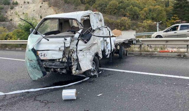 Bilecik’te meydana gelen trafik kazasında 1’i ağır 2 kişi yaralandı