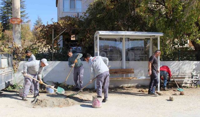 Elmalı’nın dört mahallesine otobüs durağı