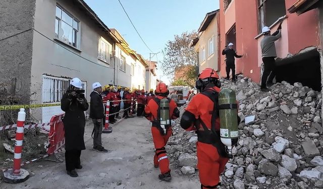 Kütahya’da deprem tatbikatı