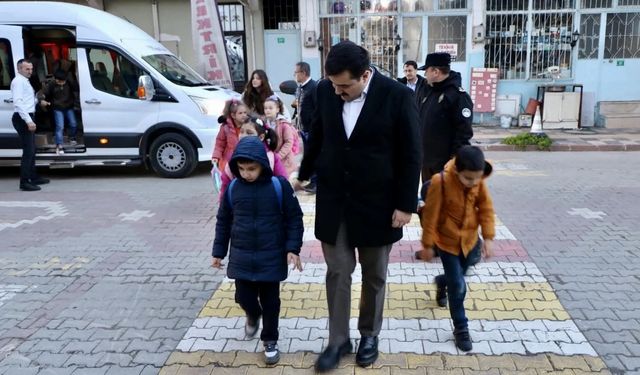 Öğrencilere uygulamalı trafik eğitimi