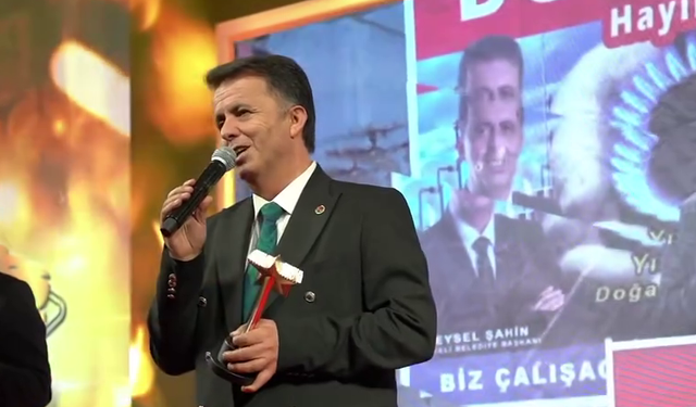 Şahin’e “Yılın En Başarılı Hizmet Belediyeciliği” ödülü