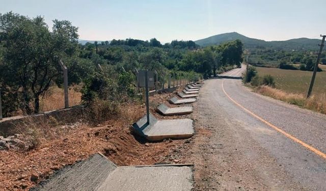 KALDIRIM VE BETON HENDEK YAPILMASI İŞİ