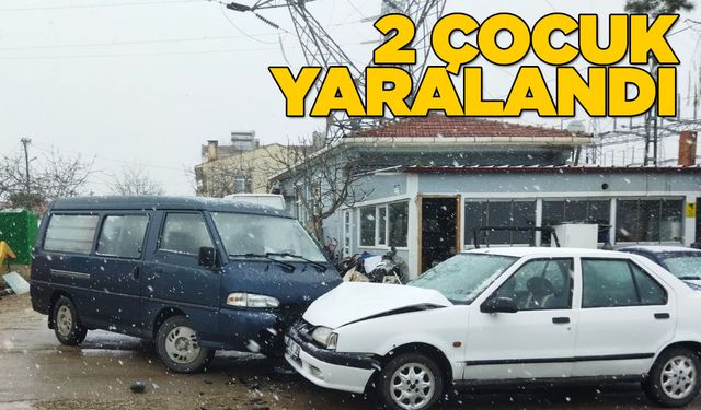 Sinop’ta minibüs ile otomobil çarpıştı