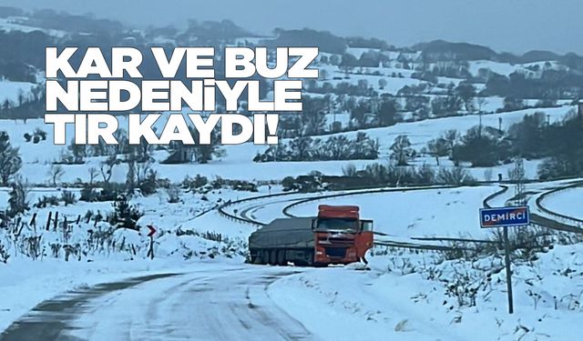 Sinop’ta tır kaydı, yol trafiğe kapandı