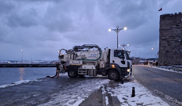 Karla mücadelede deniz suyu kullanılıyor