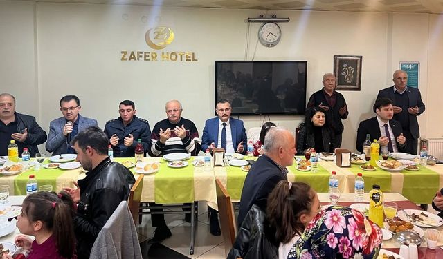 Şehit babası, oğlunun anısına iftar programı düzenledi