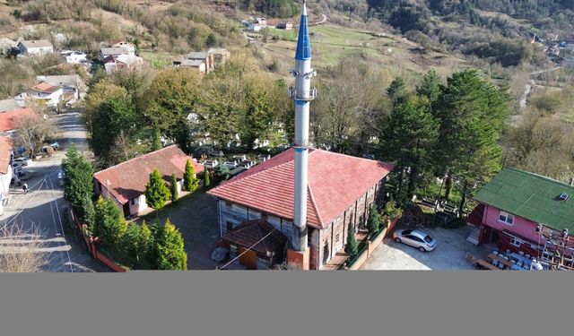 Zonguldak'ta tarihi cami yıllara meydan okuyor