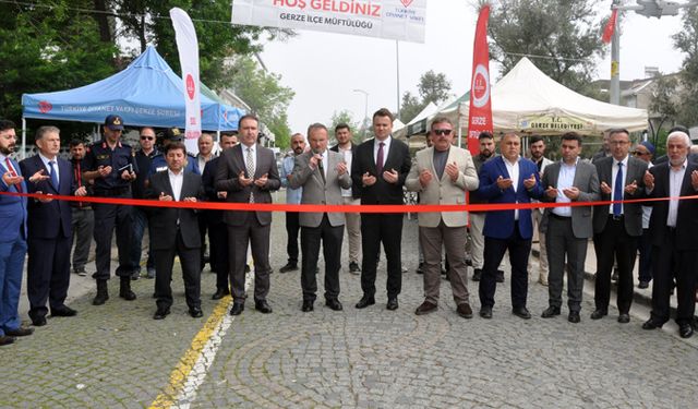Hayır çarşısı dualarla açıldı