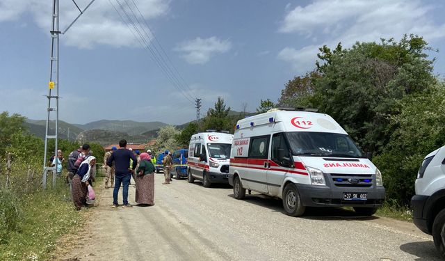 Traktörle tarladan dönen çift, silahlı saldırıda hayatını kaybetti