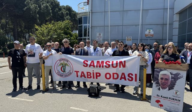 Görevi başında öldürülen doktor Kamil Furtun anıldı