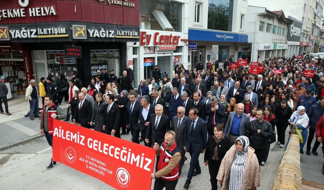 Kastamonu'da "Aile Haftası" yürüyüşü