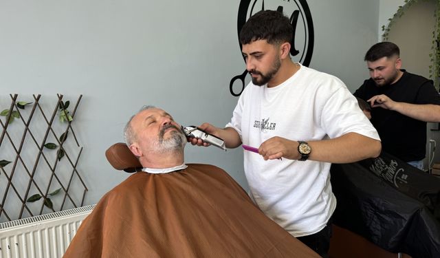 Kuaförden gazi ve şehit çocuklarına ücretsiz tıraş hizmeti