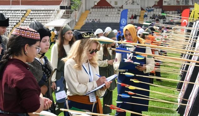 Geleneksel Türk okçuluğu rüzgarı esti