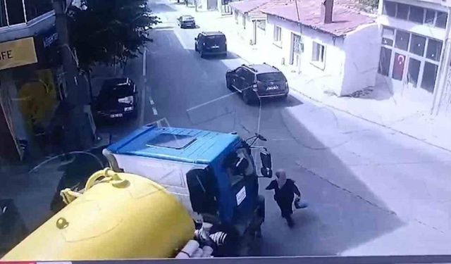 Kadının vidanjör tarafından ezildiği kaza kamerada
