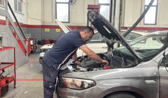 Uzmanlardan araç yangınlarına karşı basit önlem uyarısı