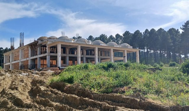 Sinop Üniversitesi Kapmüs Camii’nin yapımı devam ediyor
