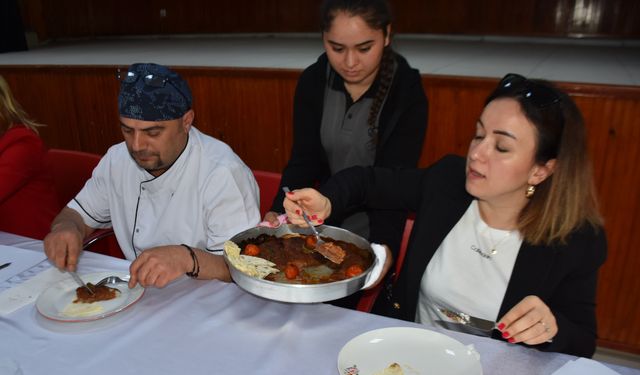 Sinop'ta öğretmenler arası yemek yarışması yapıldı