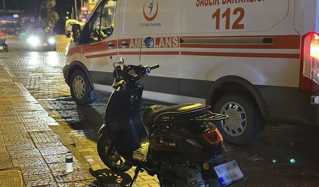 Motosiklet ile otomobil çarpıştı: 2 yaralı