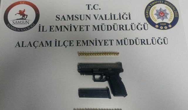 Samsun'da bir kişinin üzerinde ruhsatsız silah ele geçirildi