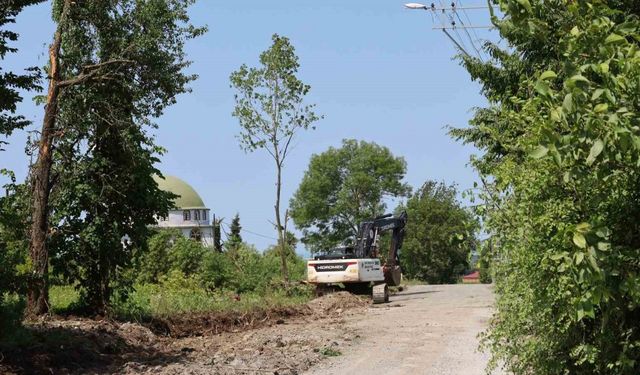 9 mahalleyi birbirine bağlayan grup yolu çalışması devam ediyor