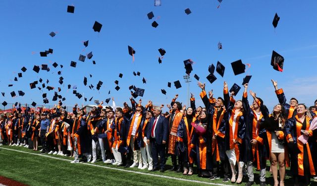 Sinop Üniversitesi’nde mezuniyet heyecanı