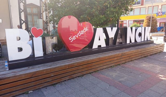 Belediyeden tabelaya zarar uyarısı: “Ortak değerimize sahip çıkalım”