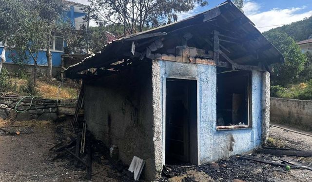 Çıkan yangında kilerde hasar oluştu