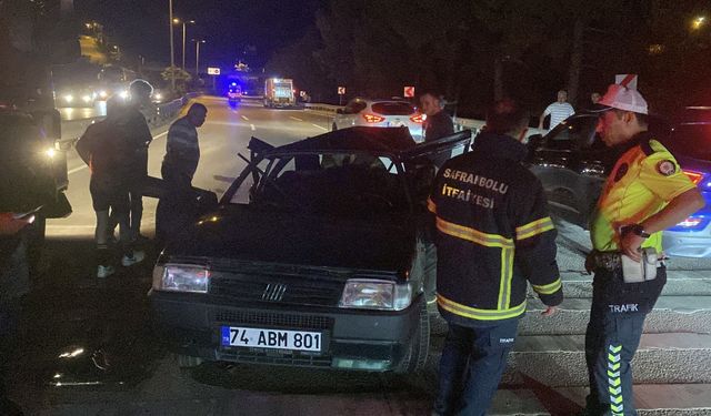 İki otomobilin karıştığı kazada 1 kişi öldü, 1 kişi yaralandı