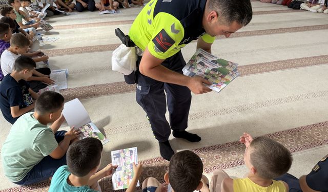 Kur'an kursu öğrencilerine trafik eğitimi verildi