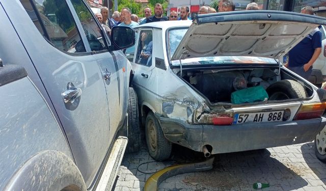 Erfelek’te park yoğunluğu kazaya neden oldu