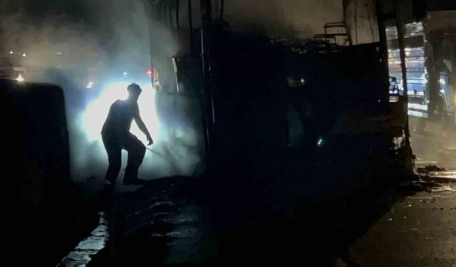 Yanan yolcu otobüsünde panik anları