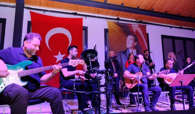 Atatürk’ün sevdiği şarkılar seslendirildi