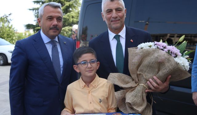 Ticaret Bakanı Bolat'tan Rize ziyareti